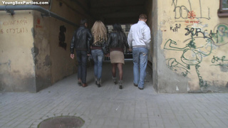 Порно видео от студии YoungSexParties